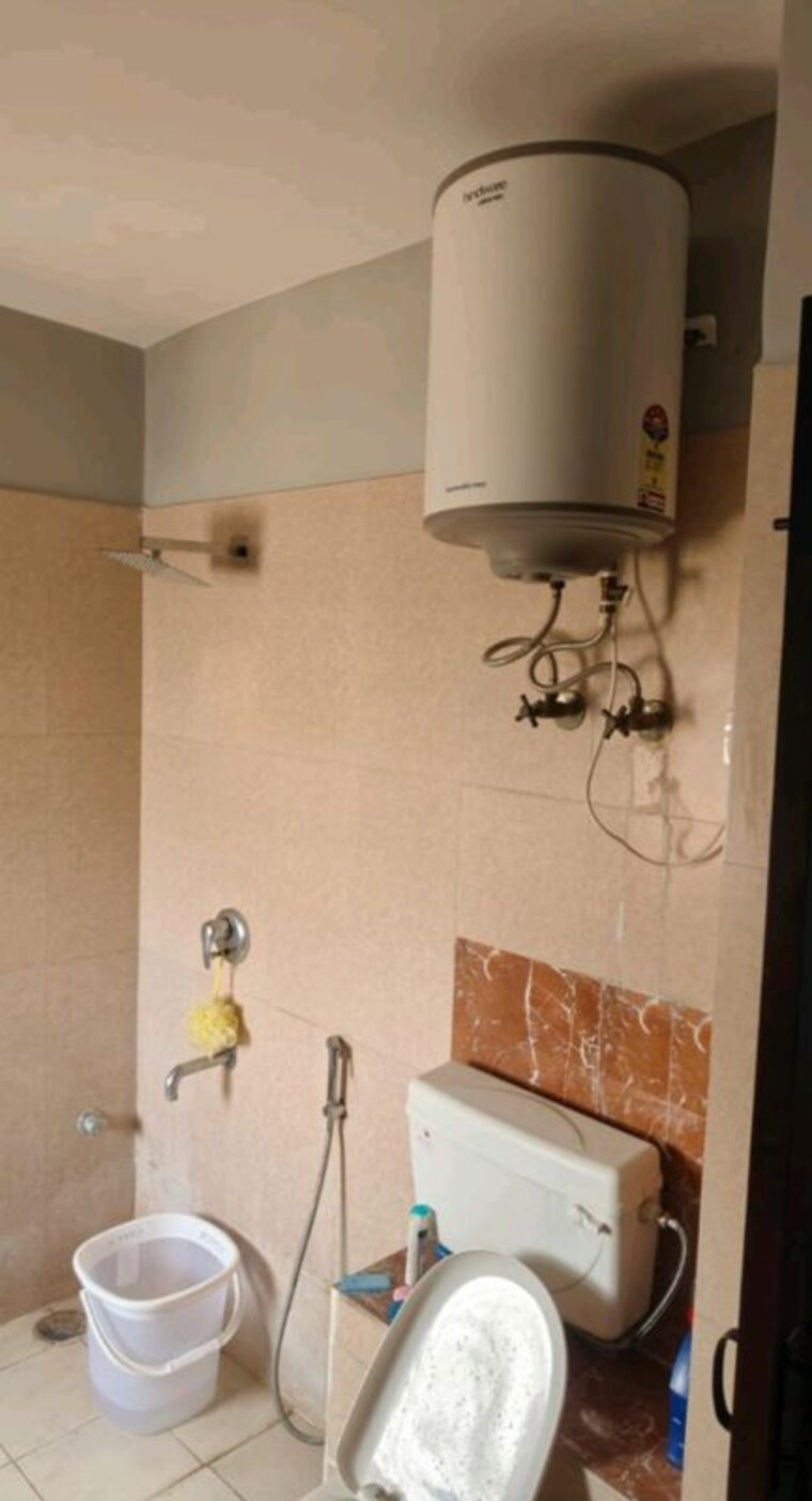 Bathroom, golf-gardenia 3 Bedroom 1880 Sq.Ft. Apartment In Alpha Ii Greater Noida Greater Noida 10489713