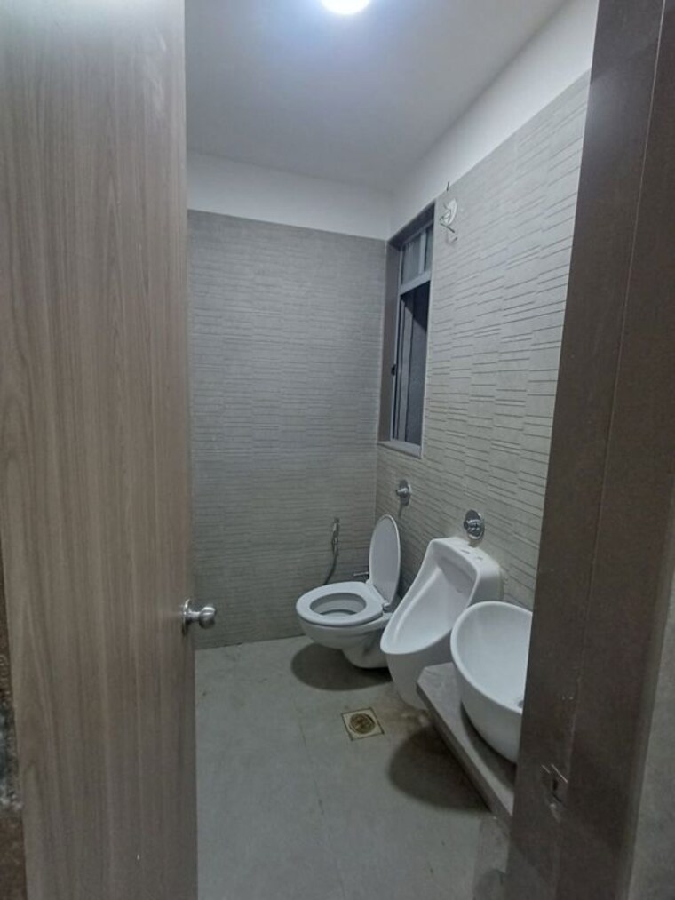 Bathroom, bhoomi-9-business-bay Commercial Office Space 470 Sq.Ft. In Malad West Mumbai 10489723