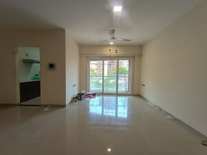 Room in 2 BHK Apartment at RNA Continental, Chembur – for Rent