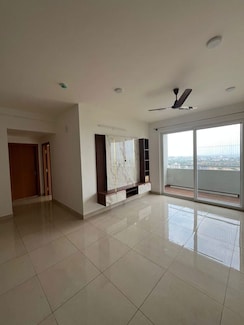 3 BHK + Servant Room Apartment For Rent in Ajmera Stone Park