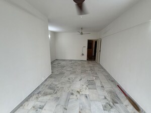 Room in 2 BHK Apartment at Thane West – for Rent