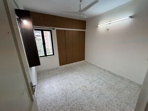 Room in 2 BHK Apartment at Thane West – for Rent