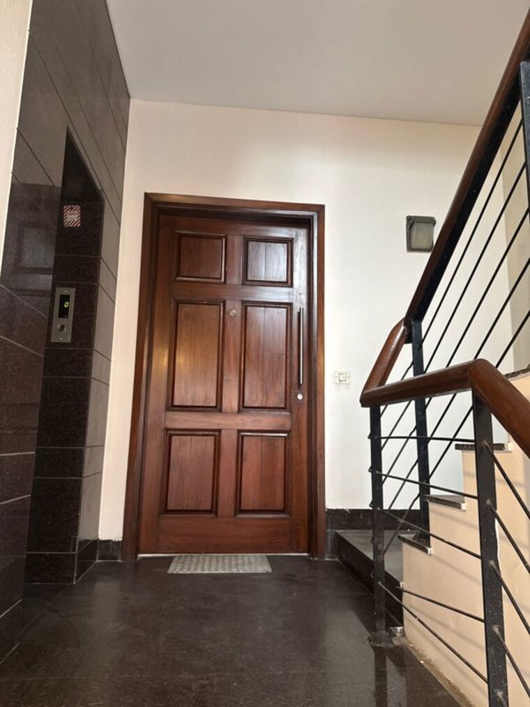 undefined, panchsheel park 4 Bedroom 500 Sq.Yd. Builder Floor In Panchsheel Park Delhi 10489799