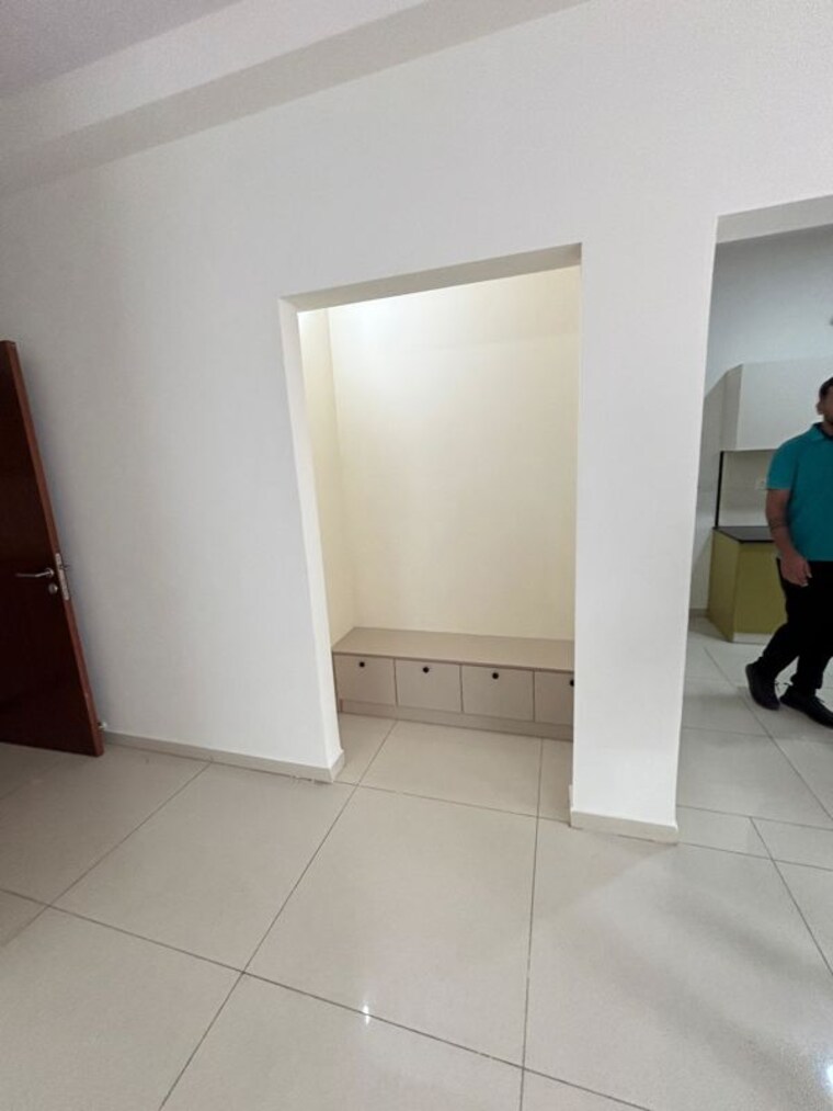 Room, l-t-raintree-boulevard 3 Bedroom 1560 Sq.Ft. Apartment In Hebbal Bangalore 10489804