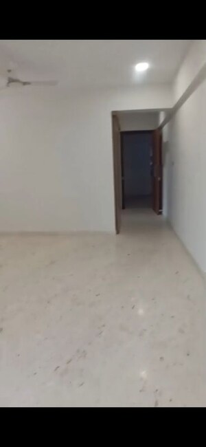 Room in 2.5 BHK Apartment at Ekta Tripolis, Goregaon West – for Rent