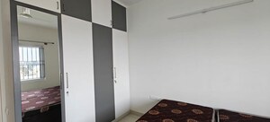 Room in 2.5 BHK Apartment at Golden Palm Enclave, Hennur Road – for Rent
