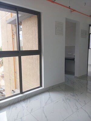 Room in 2 BHK Apartment at Raymond Ten X Habitat, Pokhran Road No Two – for Rent