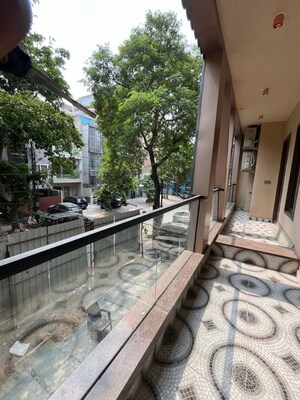 Balcony in 1 BHK Builder Floor at Sushant Lok I – for Rent
