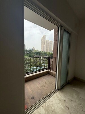 Room in 3 BHK Apartment at Runwal Forests, Kanjurmarg West – for Rent