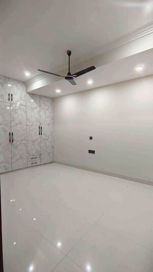 Room in 2 BHK Apartment at M3M Sky City, Sector 65 – for Rent