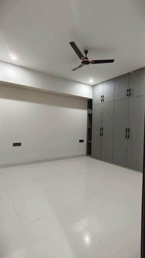 Room in 2 BHK Apartment at M3M Sky City, Sector 65 – for Rent