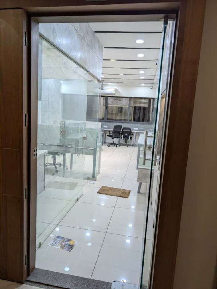 Balcony, gota Commercial Office Space 930 Sq.Ft. In Gota Ahmedabad 10489991