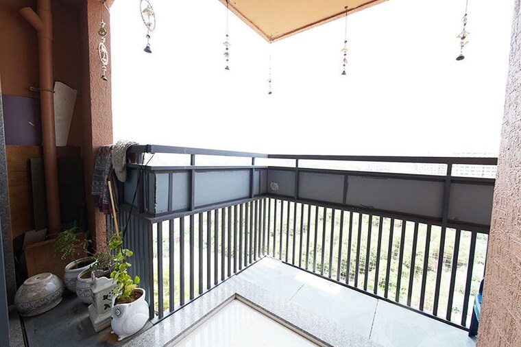 Balcony, tragad 2 Bedroom 130 Sq.Yd. Apartment In Tragad Ahmedabad 10484572