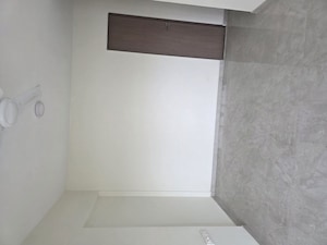 Room in 2 BHK Apartment at Videocon Laxmi Narayan Krupa, Vile Parle West – for Rent