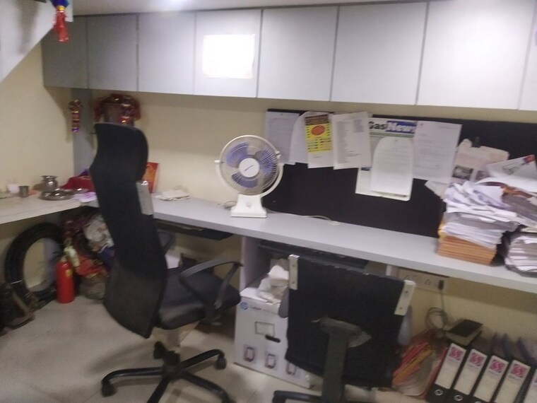Team Area, haware-fantasia Commercial Office Space 259 Sq.Ft. In Vashi Sector 28 Navi Mumbai 10489959