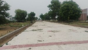  Plot For Sale in Dhoom Manikpur