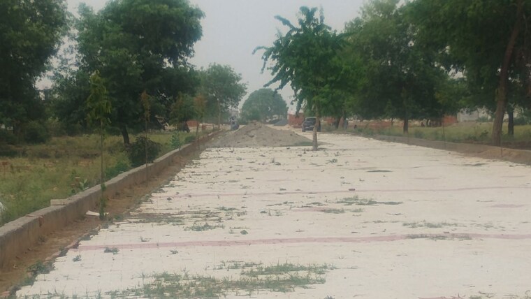 undefined, dhoom manikpur  100 Sq.Yd. Plot In Dhoom Manikpur Greater Noida 10490006