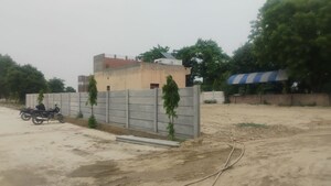  Plot – Exterior View View at Dhoom Manikpur - for Sale