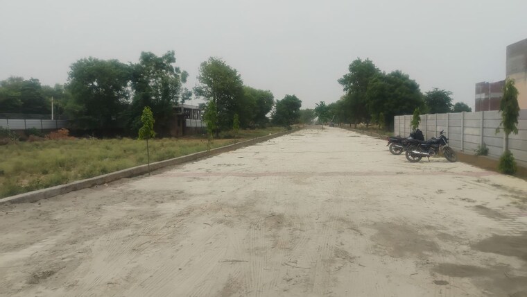 undefined, dhoom manikpur  100 Sq.Yd. Plot In Dhoom Manikpur Greater Noida 10490006
