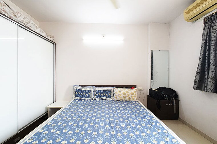 Bedroom, naranpura 3.5 Bedroom 195 Sq.Yd. Apartment In Naranpura Ahmedabad 10484330
