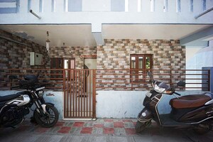 Parking in 2 BHK Independent House at Odhav – for Sale