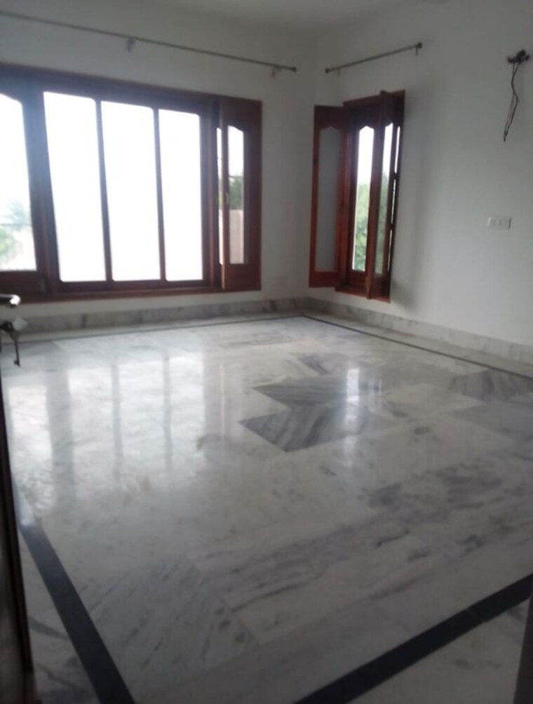Cover Image, sector 37 1 Bedroom 350 Sq.Ft. Builder Floor In Sector 37 Chandigarh 10490052