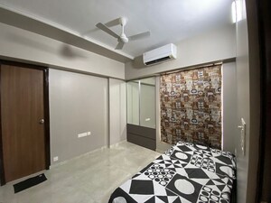 Bedroom in 1 BHK Apartment at Lodha Amara, Kolshet Road – for Rent