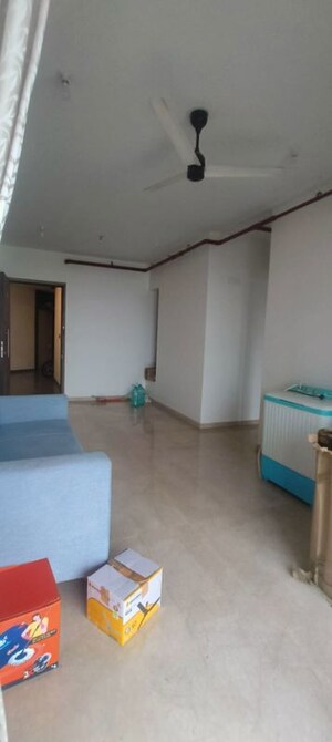 Living Room in 2 BHK Apartment at Kalpataru Paramount, Kapur Bawdi – for Rent
