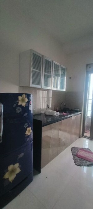 Kitchen in 2 BHK Apartment at Kalpataru Paramount, Kapur Bawdi – for Rent