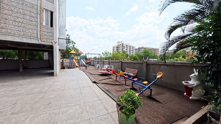 Garden, chandkheda 2 Bedroom 1200 Sq.Ft. Apartment In Chandkheda Ahmedabad 10482802