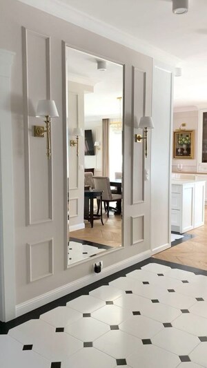 Building Lobby in 2 BHK Builder Floor at Lajpat Nagar I – for Rent