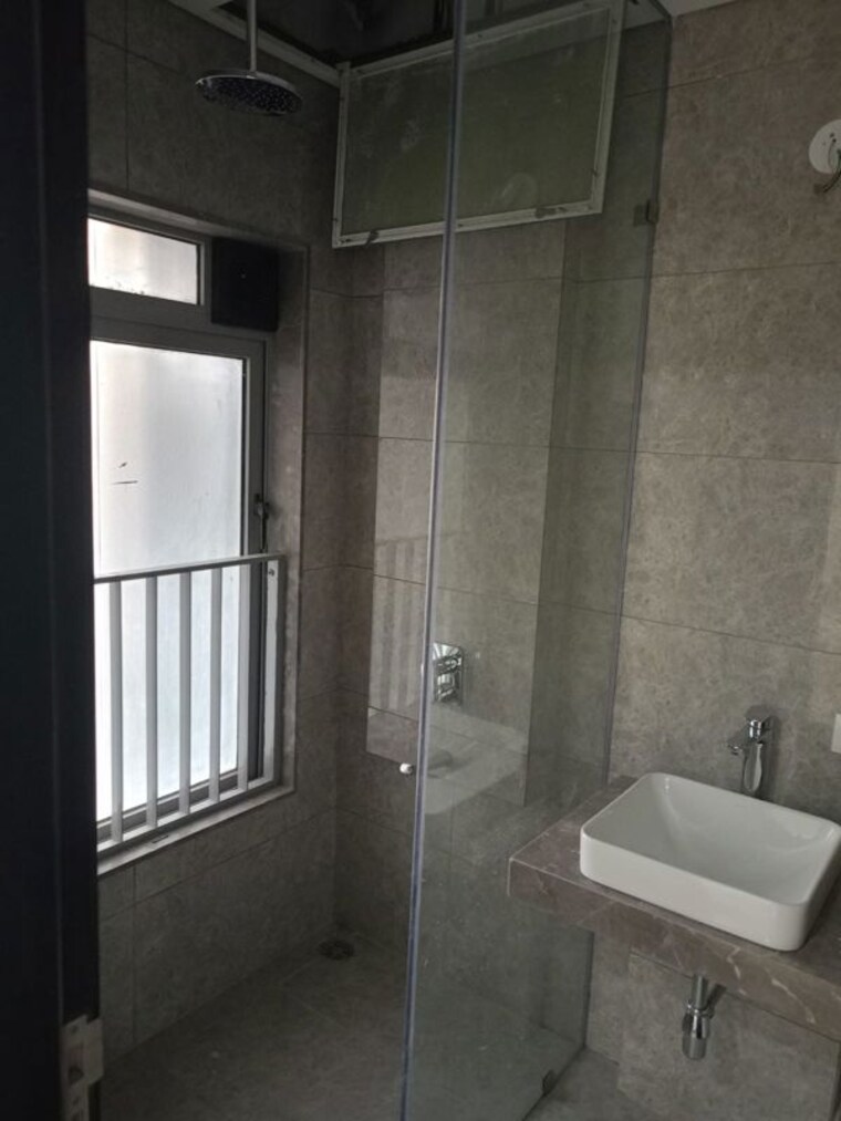 Bathroom, oberoi-eternia 3 Bedroom 1062 Sq.Ft. Apartment In Mulund West Mumbai 10490124