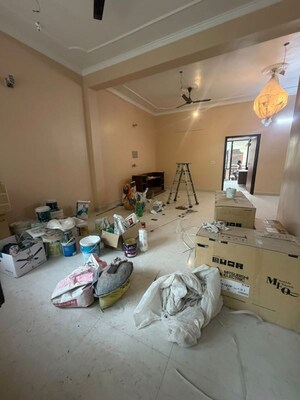 Living Room in 2 BHK Builder Floor at Sector 15 ii – for Rent