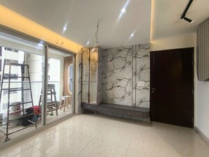 Room in 3 BHK Apartment at Aurobindo The Regent, Kondapur – for Rent