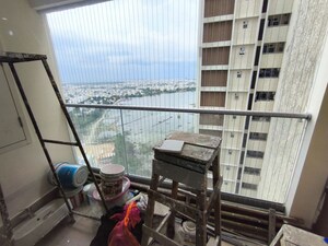 Team Area in 3 BHK Apartment at Aurobindo The Regent, Kondapur – for Rent