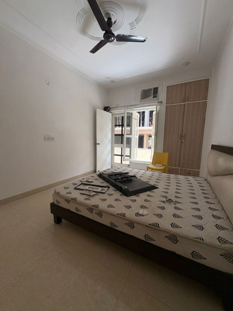 Bedroom, dlf-city-phase-v 4 Bedroom 2200 Sq.Ft. Builder Floor In Dlf Phase V Gurgaon 10485335