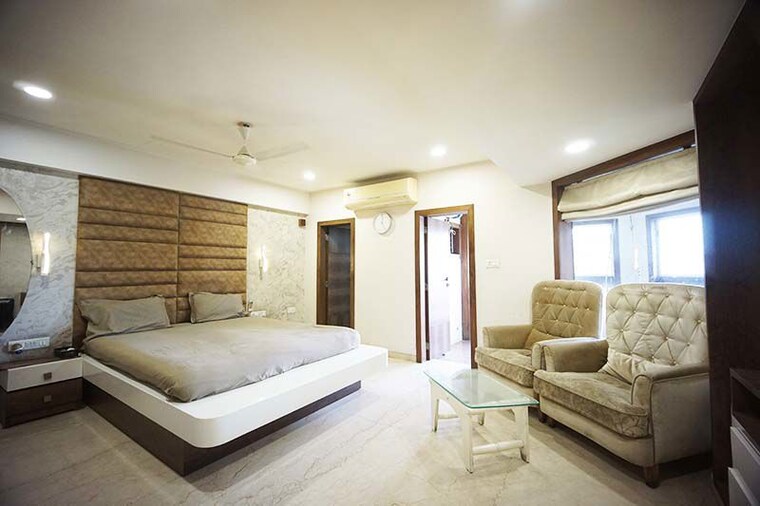 Living Room, navrangpura 6 Bedroom 340 Sq.Yd. Apartment In Navrangpura Ahmedabad 10482697