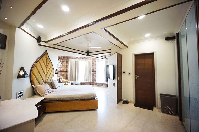 Living Room, navrangpura 6 Bedroom 340 Sq.Yd. Apartment In Navrangpura Ahmedabad 10482697