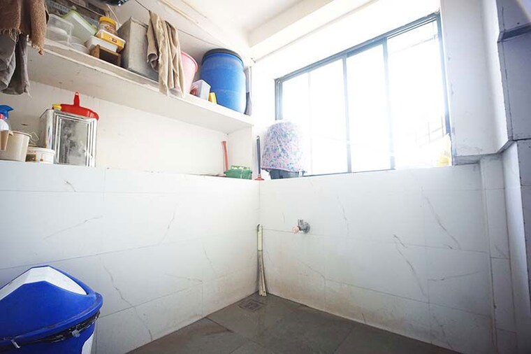 Bathroom, navrangpura 6 Bedroom 340 Sq.Yd. Apartment In Navrangpura Ahmedabad 10482697