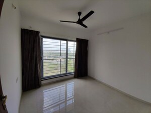 Room in 2 BHK Apartment at ARC Finezza, Pimple Saudagar – for Rent