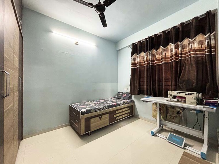 Living Room, narol 2 Bedroom 1000 Sq.Ft. Apartment In Narol Ahmedabad 10482670