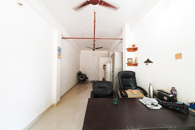 Team Area, new ranip Commercial Shop 405 Sq.Ft. In New Ranip Ahmedabad 10482575