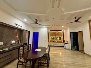 Team Area in 1 BHK Builder Floor at Sector 36 – for Rent