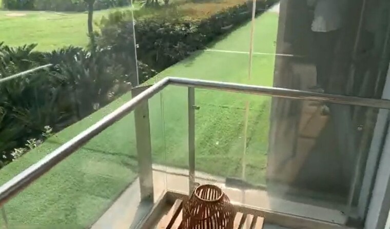 Balcony, godrej-palm-retreat 2 Bedroom 1266 Sq.Ft. Apartment In Sector 150 Noida 10485543