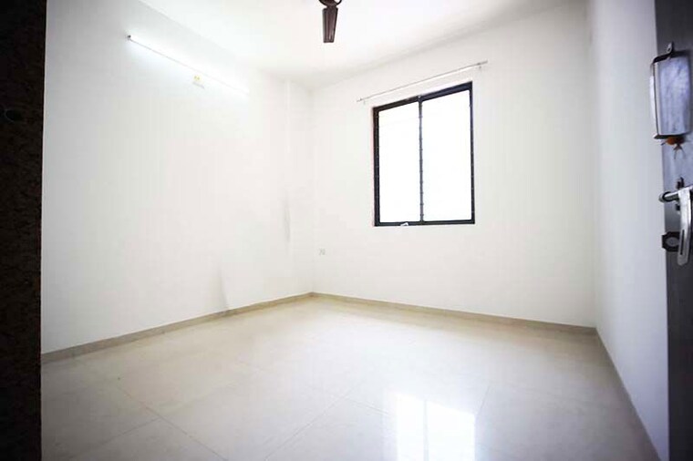 Room, naranpura 3.5 Bedroom 150 Sq.Yd. Apartment In Naranpura Ahmedabad 10482511
