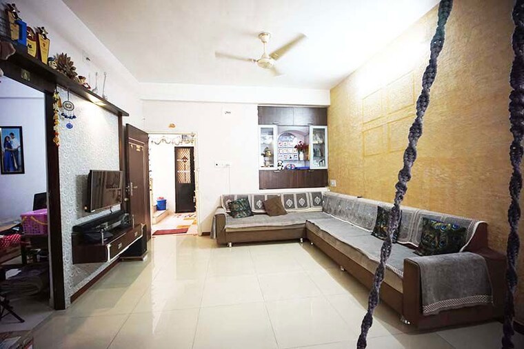 Living Room, chandkheda 3 Bedroom 164 Sq.Yd. Apartment In Chandkheda Ahmedabad 10482483