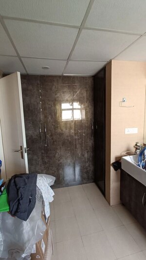 Bathroom in 3 BHK Apartment at Bestech Park View Grand Spa, Sector 81 – for Sale