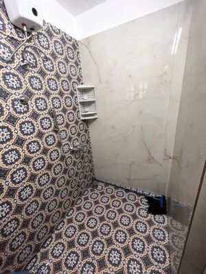 Bathroom in 2 BHK Apartment at Frazer Town – for Rent