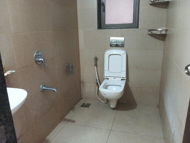 Bathroom, runwal-eirene 2 Bedroom 568 Sq.Ft. Apartment In Balkum Pada Thane 10490328