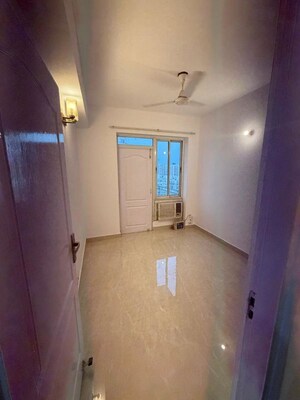 Bathroom in 3 BHK Apartment at Bestech Park View City 2, Sector 49 – for Rent